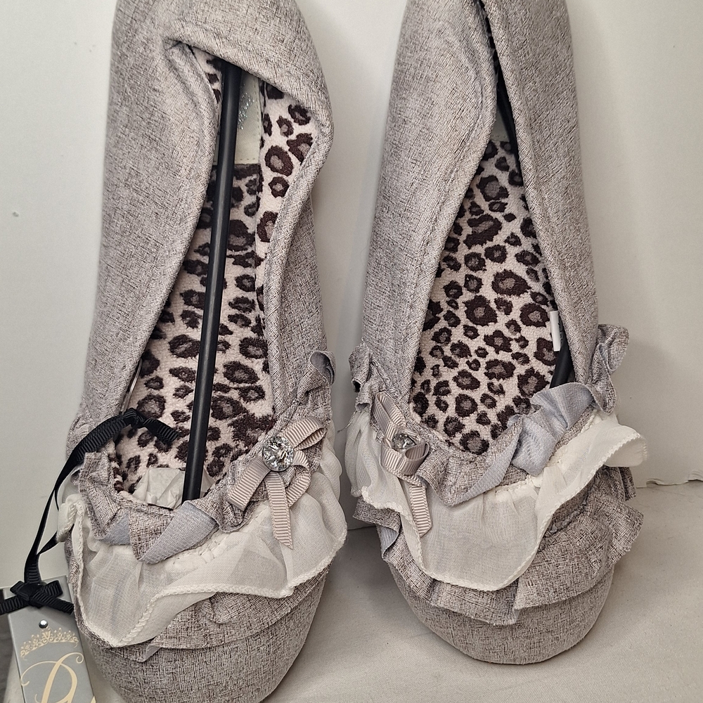 Chic Women's Slippers with Bow Accent
